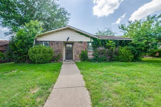 7426 Cloverglen Drive, Dallas, TX 75249