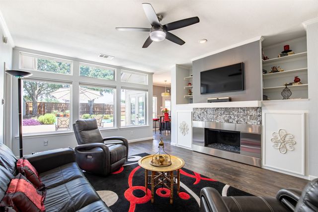5204 Alexander Drive, Flower Mound, TX 75028