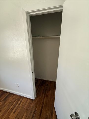 3002 Market Street 4, Houston, TX 77020