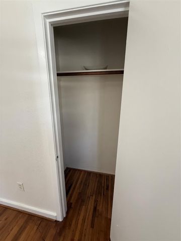 3002 Market Street 4, Houston, TX 77020