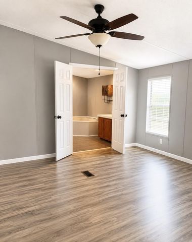 13142 Fm 1484 Road, Conroe, TX 77303