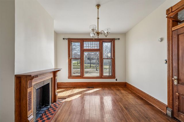 688 Bridal Row, Des Moines, IA 50314