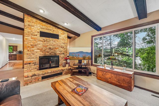 6680 Lotus Trail, Chanhassen, MN 55317