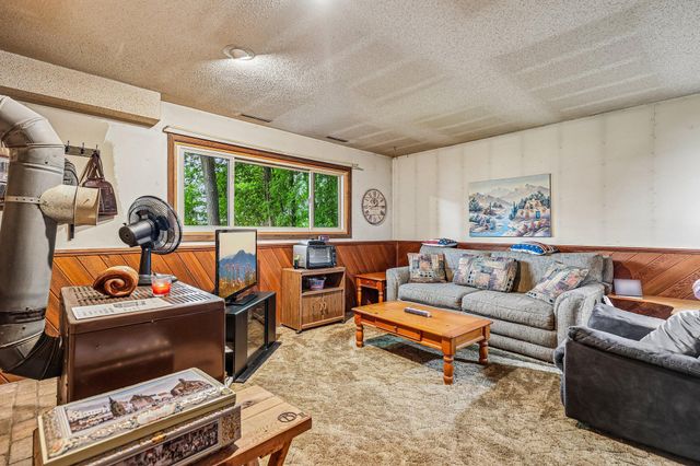 6680 Lotus Trail, Chanhassen, MN 55317