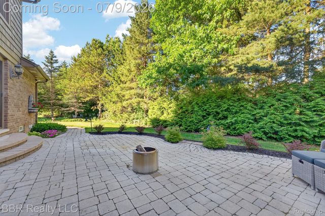 45411 Halston Court, Novi, MI 48374