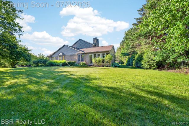 45411 Halston Court, Novi, MI 48374