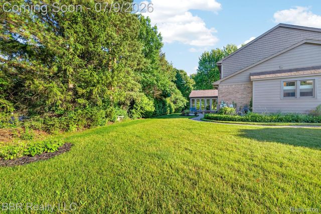 45411 Halston Court, Novi, MI 48374