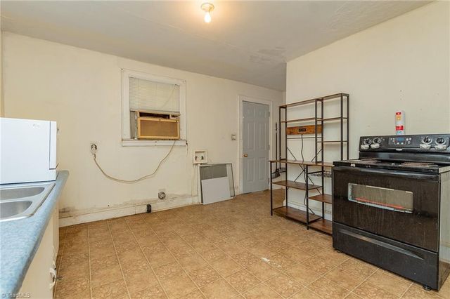 4421 Old Lexington Road, Winston-salem, NC 27107