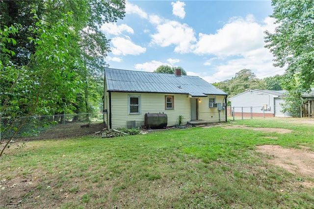 4421 Old Lexington Road, Winston-salem, NC 27107
