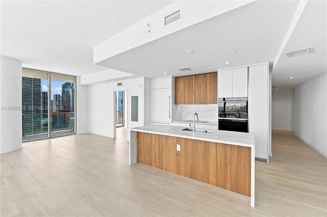 1400 Biscayne Boulevard 3201, Miami, FL 33132
