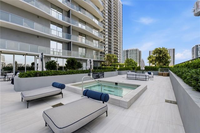 1400 Biscayne Boulevard 3201, Miami, FL 33132