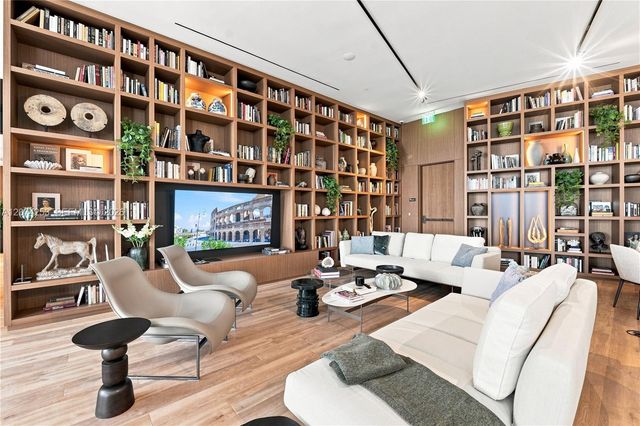 1400 Biscayne Boulevard 3201, Miami, FL 33132