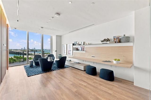 1400 Biscayne Boulevard 3201, Miami, FL 33132