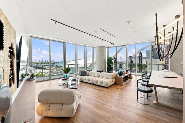 1400 Biscayne Boulevard 3201, Miami, FL 33132