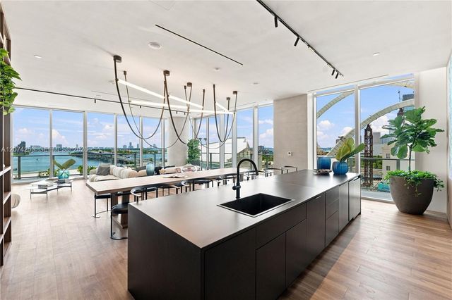 1400 Biscayne Boulevard 3201, Miami, FL 33132