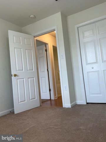 82 EFFIE LN, Martinsburg, WV 25404