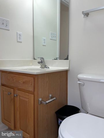 82 EFFIE LN, Martinsburg, WV 25404