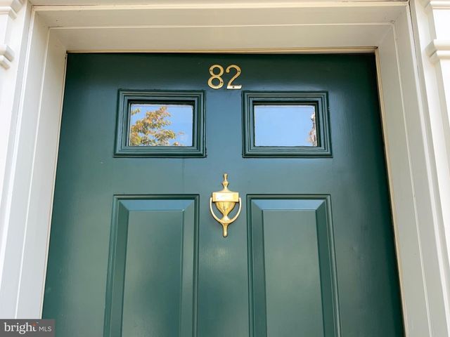 82 EFFIE LN, Martinsburg, WV 25404