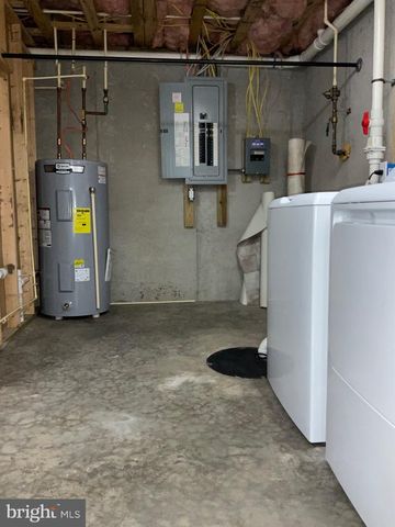 82 EFFIE LN, Martinsburg, WV 25404