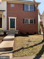 82 EFFIE LN, Martinsburg, WV 25404