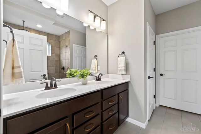 9163 Vantage Court, West Chester, OH 45069