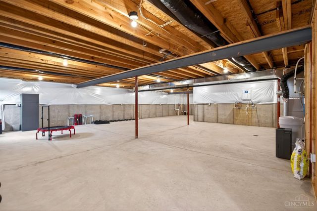 9163 Vantage Court, West Chester, OH 45069
