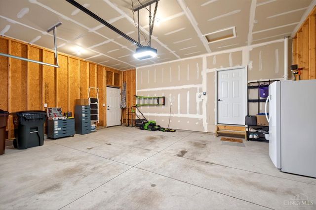 9163 Vantage Court, West Chester, OH 45069