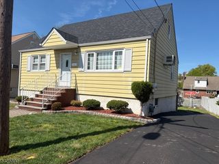 734 Louise Ct, Lyndhurst Twp., NJ 07071