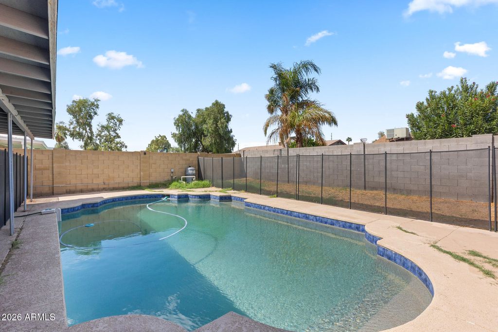 3610 W SHARON Avenue, Phoenix, AZ 85029 — photo 4