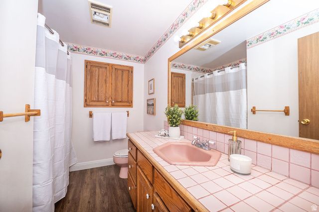 788 W 2400 N, Clinton, UT 84015