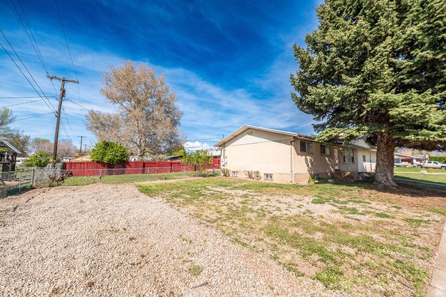 788 W 2400 N, Clinton, UT 84015