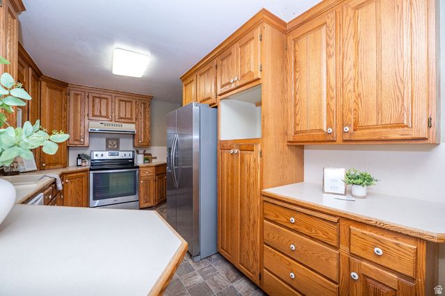 788 W 2400 N, Clinton, UT 84015