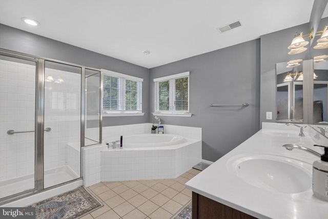 40 ROBINS NEST LN, Pottstown, PA 19465