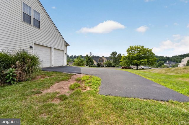 40 ROBINS NEST LN, Pottstown, PA 19465