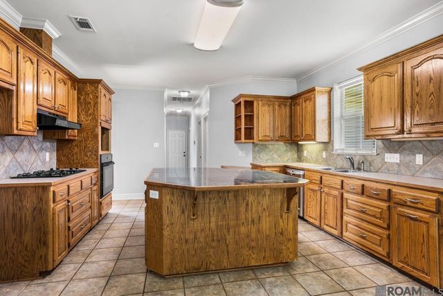 16427 Wesley Evans Rd, Prairieville, LA 70769