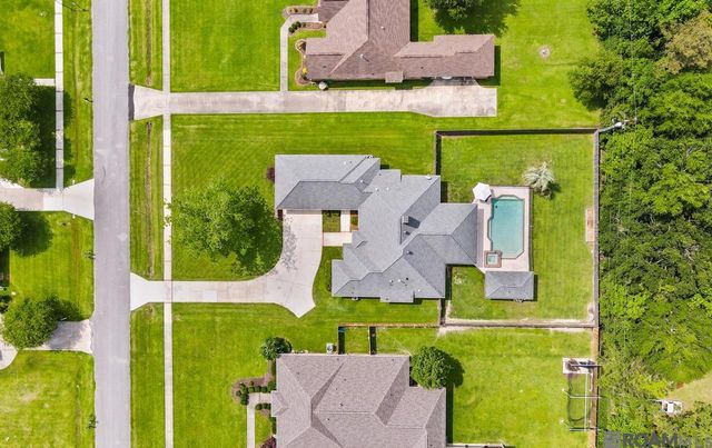 16427 Wesley Evans Rd, Prairieville, LA 70769