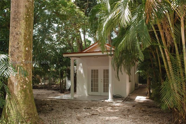 23550 SW 187th Ave, Homestead, FL 33031
