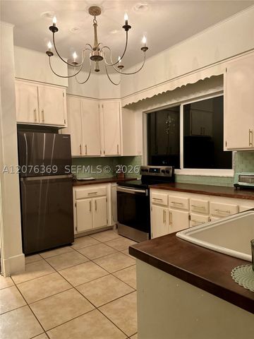 23550 SW 187th Ave, Homestead, FL 33031
