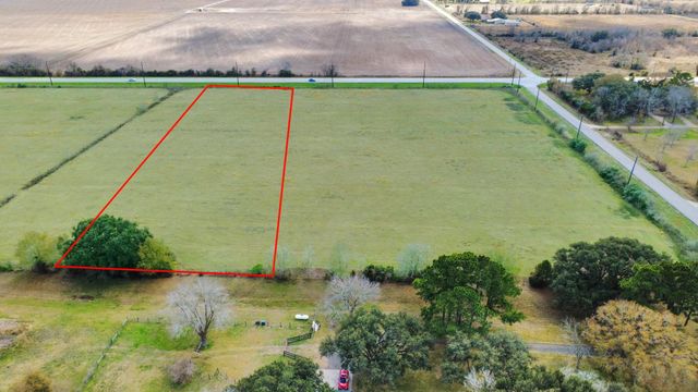 00000 Fm 1462, Damon, TX 77430