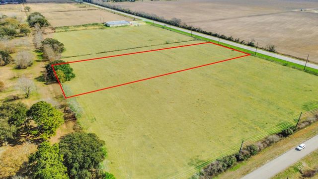 00000 Fm 1462, Damon, TX 77430