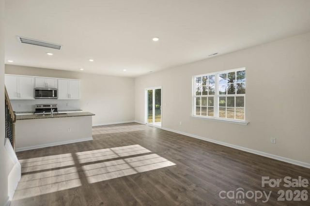 437 Falcon Lane, Lexington, NC 27295