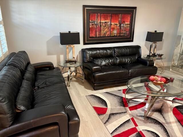 1015 Cornwall A 1015, Boca Raton, FL 33434