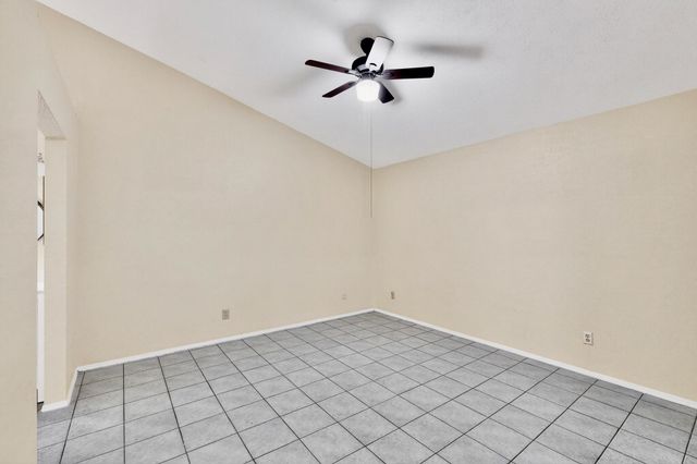 2426 Sutton Drive, Arlington, TX 76018