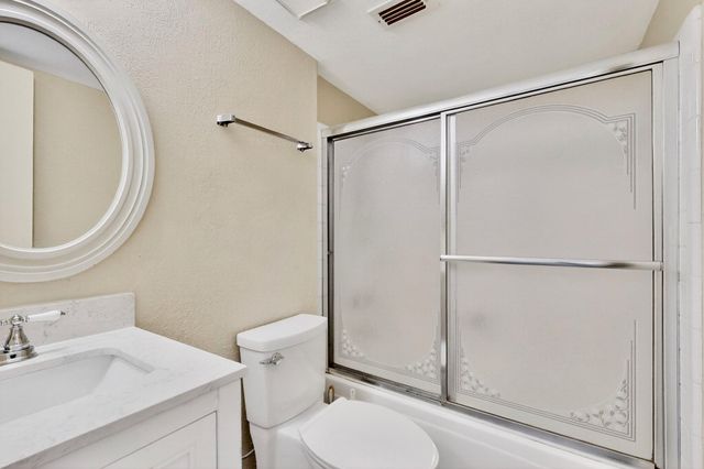 2426 Sutton Drive, Arlington, TX 76018