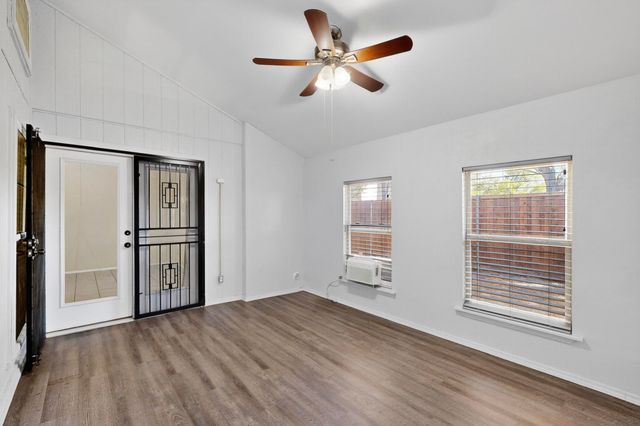 2426 Sutton Drive, Arlington, TX 76018