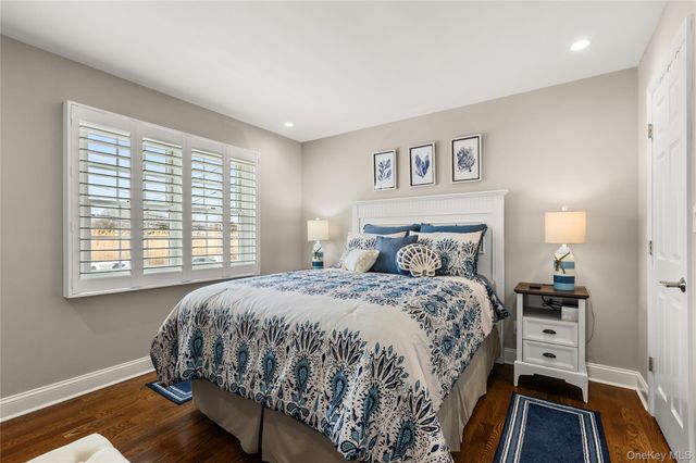 20 Namkee Lane, Blue Point, NY 11715