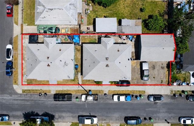 902 Island Avenue, Wilmington, CA 90744