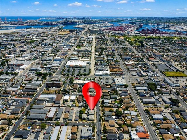 902 Island Avenue, Wilmington, CA 90744