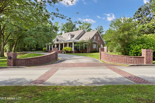 6 N Hill Drive, Carriere, MS 39426