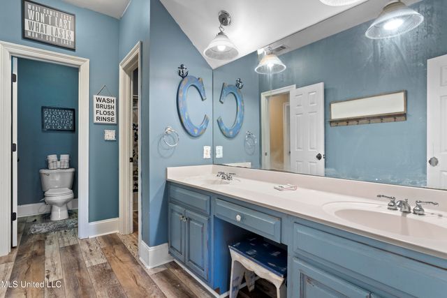 6 N Hill Drive, Carriere, MS 39426